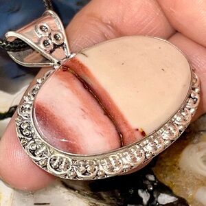 Cream - Burgundy Mookaite Pendant 1 1/2”x 1 1/2”